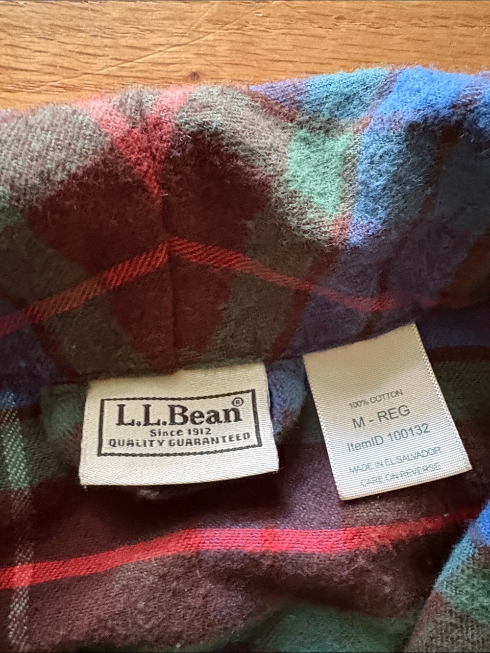 L.L. Bean soft flannel plaid robe - Picture 2 of 3